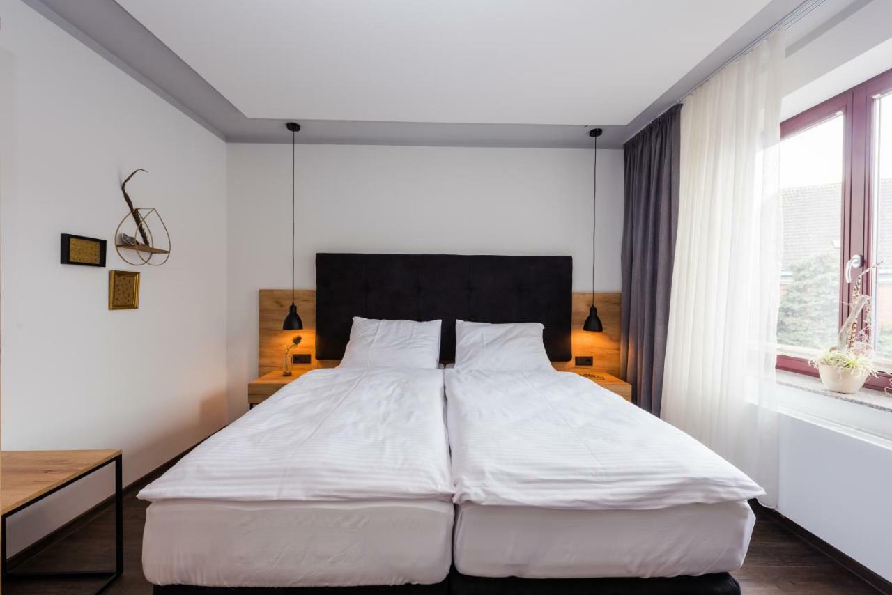 360 Grad Hotel & Bar Leer Esterno foto